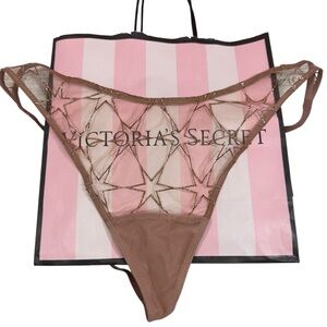 Victoria’s Secret Very Sexy V-String Thong XL‎ Star Mesh NWT